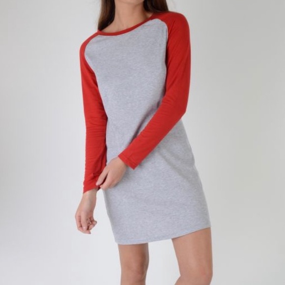 Dresses & Skirts - 🎉Red and Gray Long Sleeve T-shirt Dress!